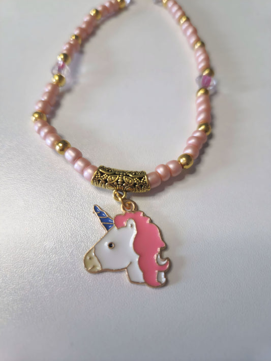 Beaded necklace in pink and silver