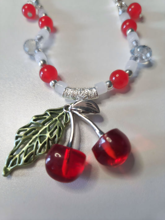 Beaded necklace in red, white and silver